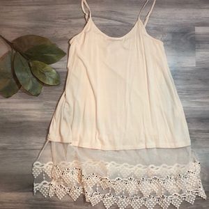 Cream Stretch lace tank top